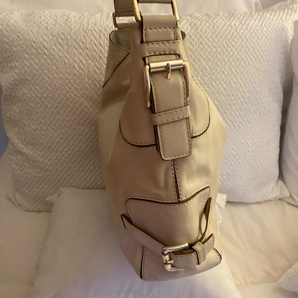 Michael Kors Off White Leather Purse - Picture 2 of 6